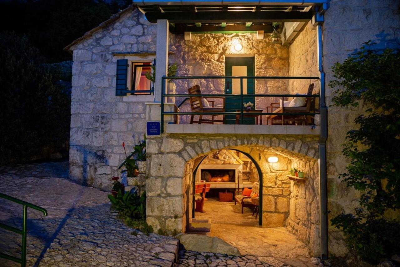 Stone House Nikolina With Heated Pool Villa Bast Exterior photo