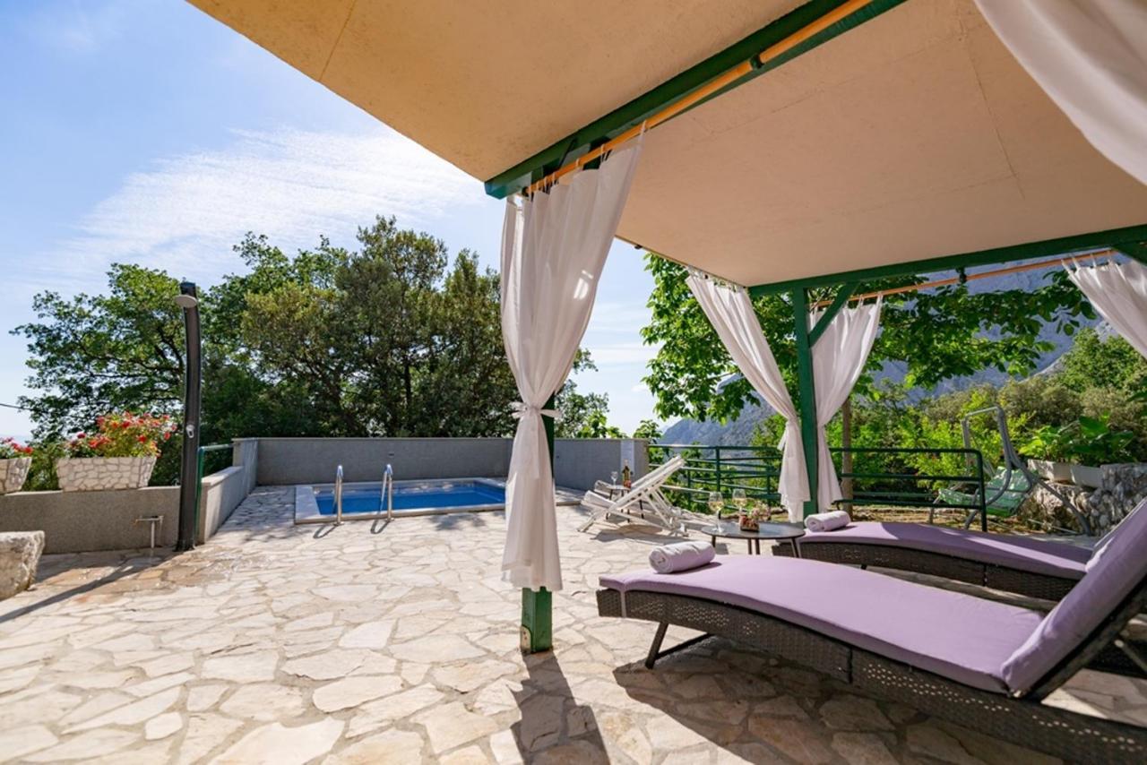 Stone House Nikolina With Heated Pool Villa Bast Exterior photo
