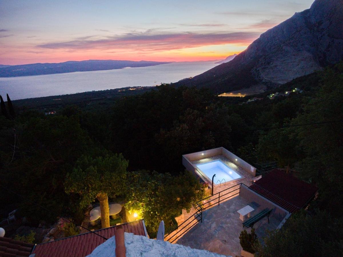 Stone House Nikolina With Heated Pool Villa Bast Exterior photo