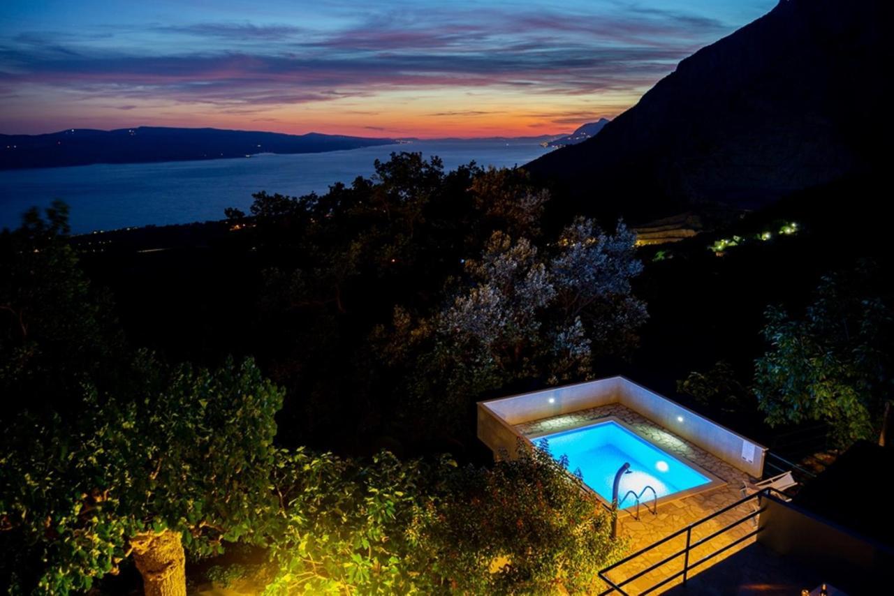 Stone House Nikolina With Heated Pool Villa Bast Exterior photo