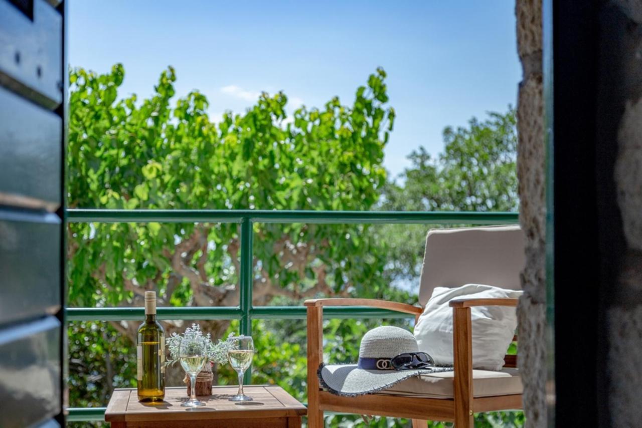 Stone House Nikolina With Heated Pool Villa Bast Exterior photo